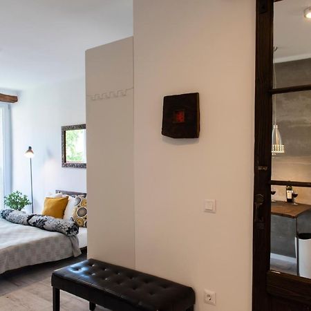 Appartement Loft Apartman à Pécs Extérieur photo