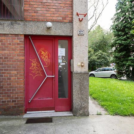 Appartement Loft Apartman à Pécs Extérieur photo