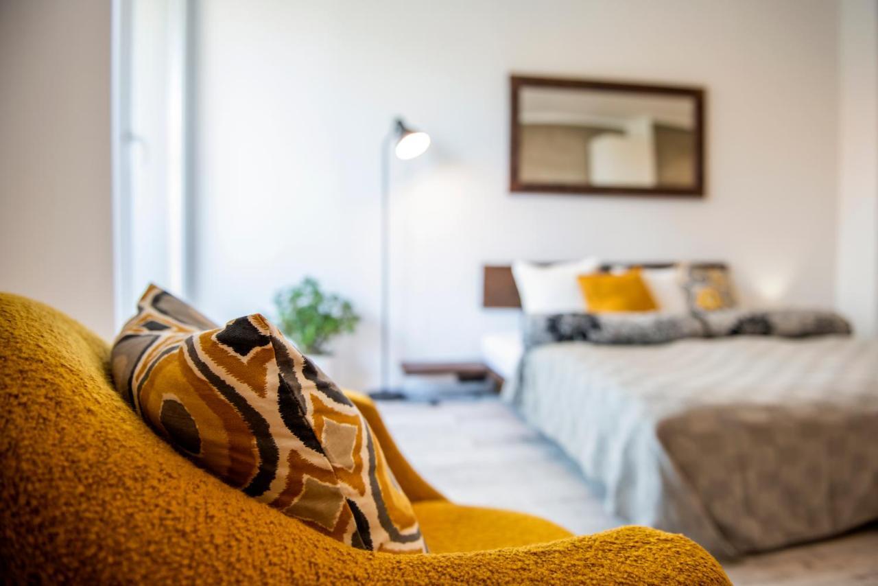 Appartement Loft Apartman à Pécs Extérieur photo