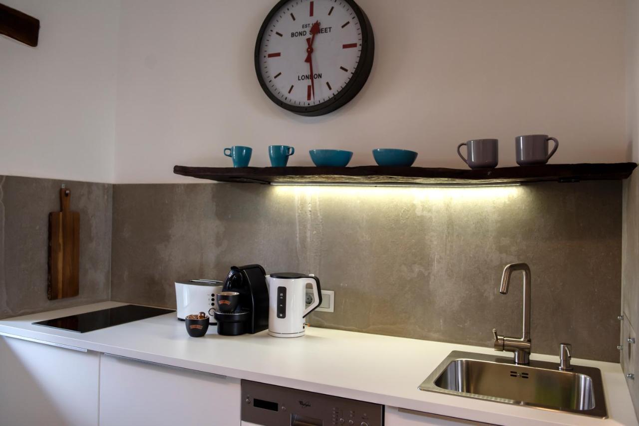 Appartement Loft Apartman à Pécs Extérieur photo